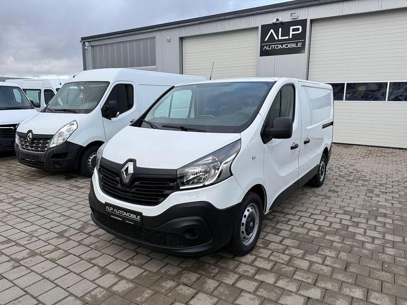 Gebraucht Renault Trafic 121 PS (88 kW) 2019 Weiß Van / Kleinbus