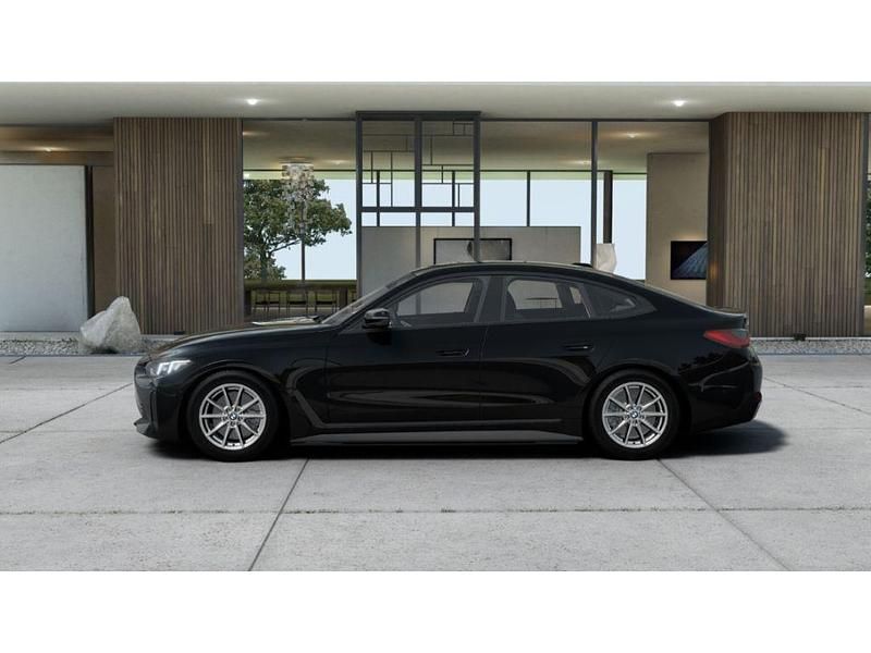 Neu BMW i4 Sport Line 250 kW (340 PS) 2026 Schwarz Limousine