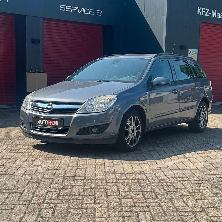 Grau Gebraucht 2008 Opel Astra Limousine | 1.250 € (Superpreis) - Bild 1/4