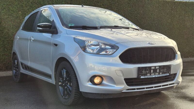 Silber Gebraucht 2018 Ford Ka Cool & Sound Edition Kleinwagen | 9.800 € (Fairer Preis) - Bild 1/4