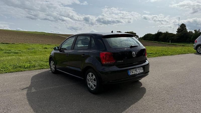 Schwarz Gebraucht 2010 VW Polo Trendline Kleinwagen | 3.800 € (Fairer Preis) - Bild 1/4