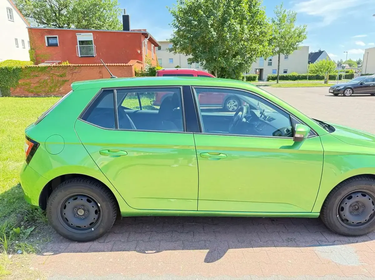Gebraucht Skoda Fabia 90 PS (66 kW) 2016 Grün Kombi