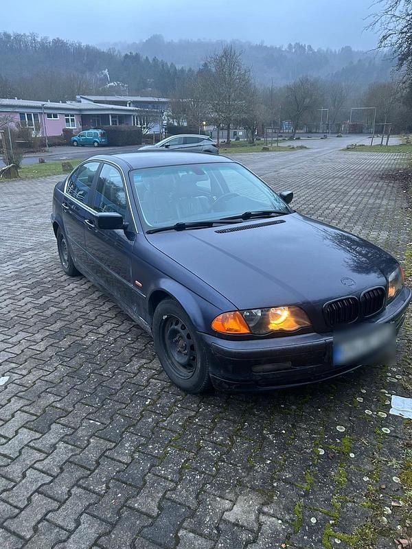 Gebraucht BMW 323 170 PS (125 kW) 1999 Blau Limousine
