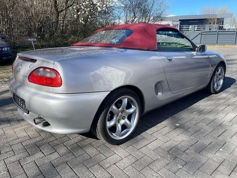 Usata MG F 120 CV (88 kW) 1999 Argento Cabrio