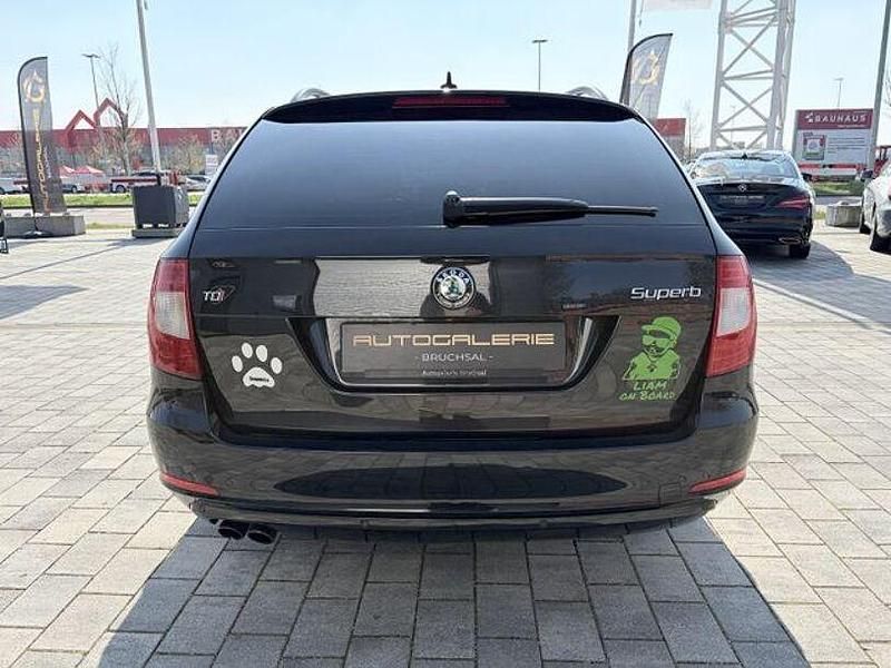 Gebraucht Skoda Superb Exclusive 140 PS (102 kW) 2013 Andere Limousine