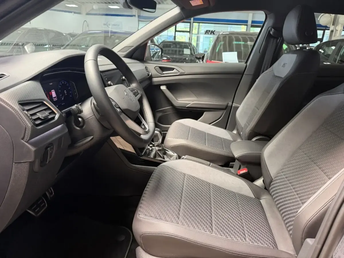 Gebraucht VW T-Cross R-line 150 PS (110 kW) 2020 Schwarz SUV