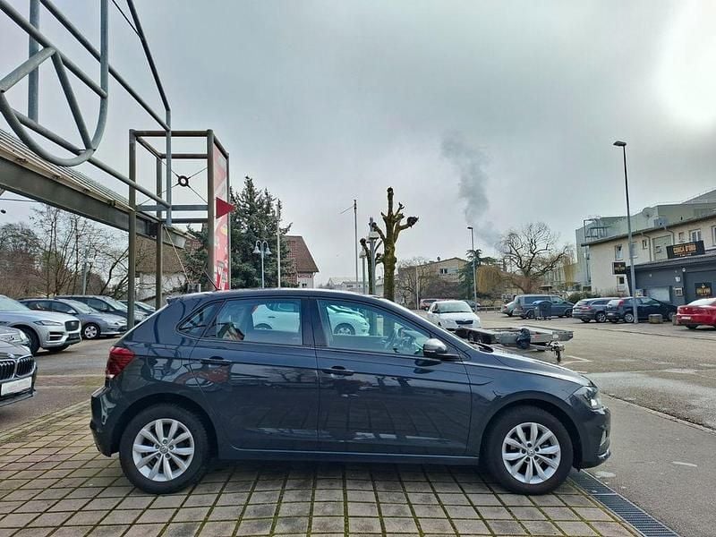 Gebraucht VW Polo Highline 95 PS (69 kW) 2020 Grau Kleinwagen