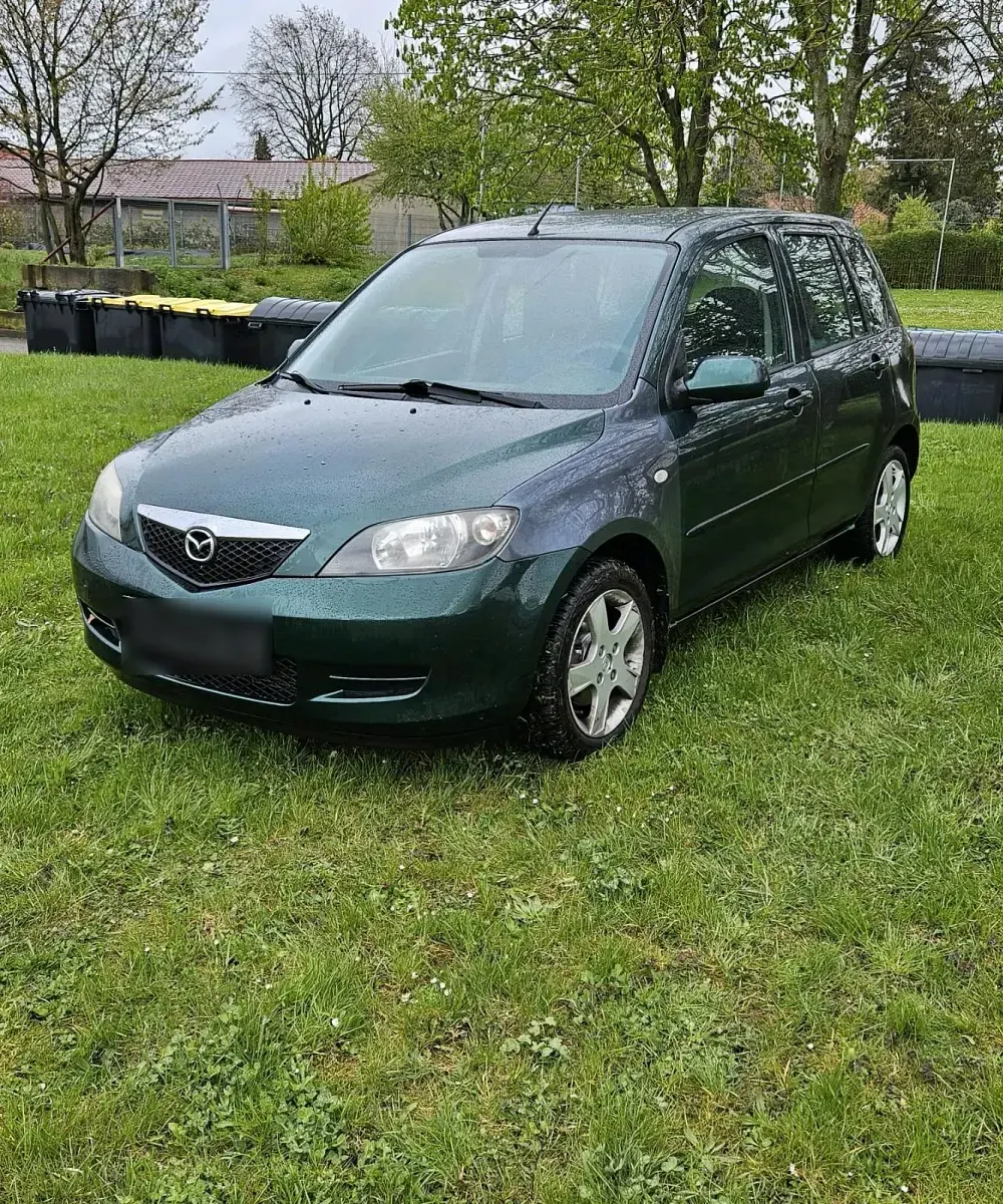 Usata Mazda 2 80 CV (58 kW) 2005 Verde Utilitaria