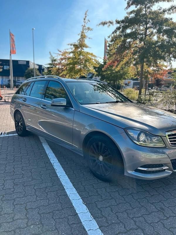 Grau Gebraucht 2012 Mercedes C220 Elegance Kombi | 7.999 € (Guter Preis) - Bild 1/4