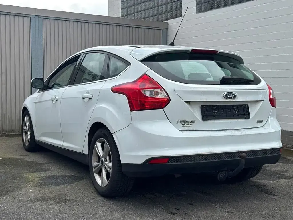 Usata Ford Focus Champions Edition 101 CV (74 kW) 2013 Bianco Berlina