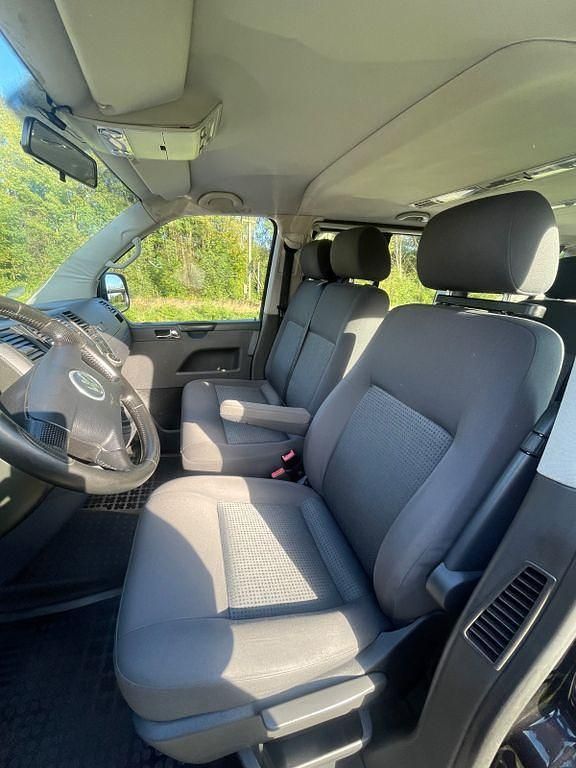 Usata VW Caravelle 105 CV (77 kW) 2005 Nero Furgone