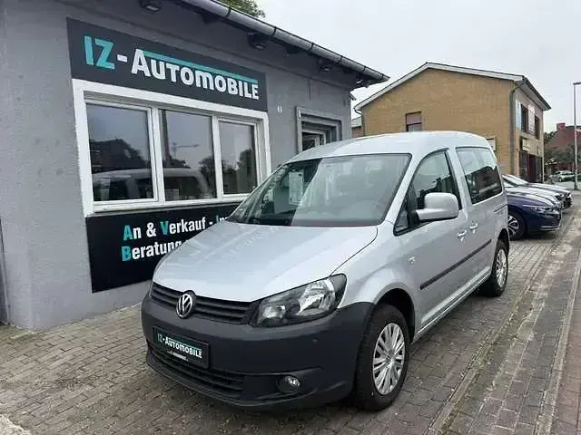Gebraucht VW Caddy Team 75 PS (55 kW) 2015 Reflexsilber Van / Kleinbus