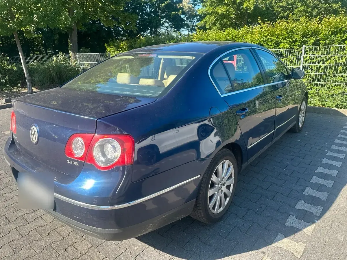 Gebraucht VW Passat 150 PS (110 kW) 2005 Blau Limousine