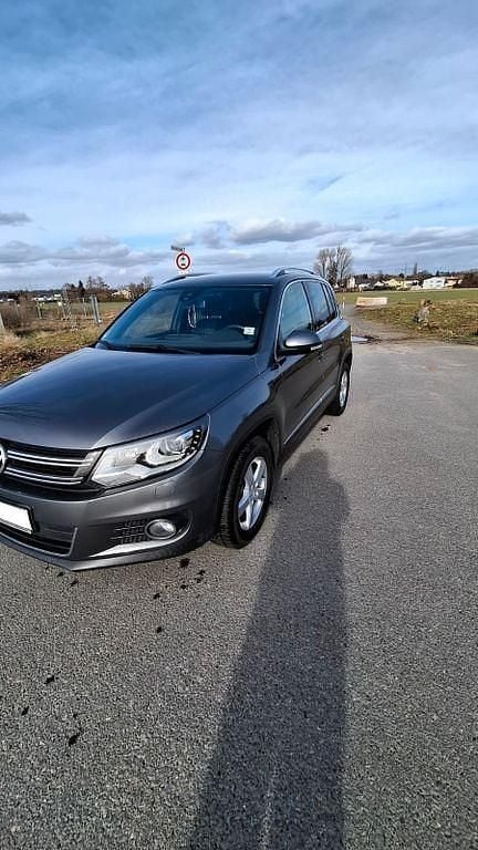 Gebraucht VW Tiguan LOUNGE 150 PS (110 kW) 2016 Grau SUV