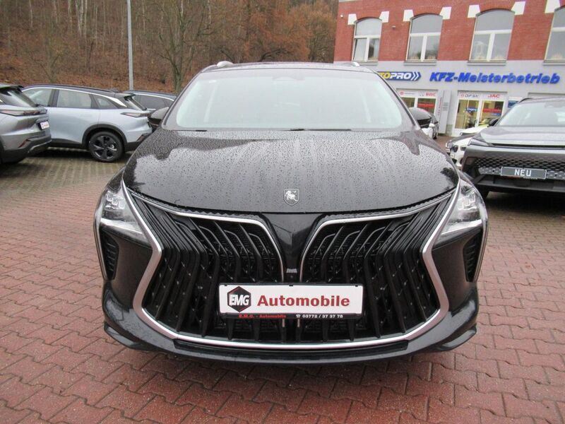 Gebraucht DFSK Forthing 4 177 PS (130 kW) 2024 Schwarz Van / Kleinbus