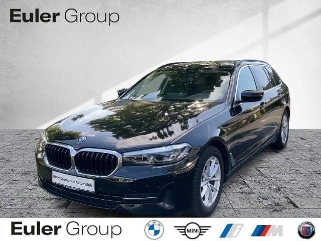 Schwarz Gebraucht 2022 BMW 520 Kombi | 29.877 € (Guter Preis) - Bild 1/4