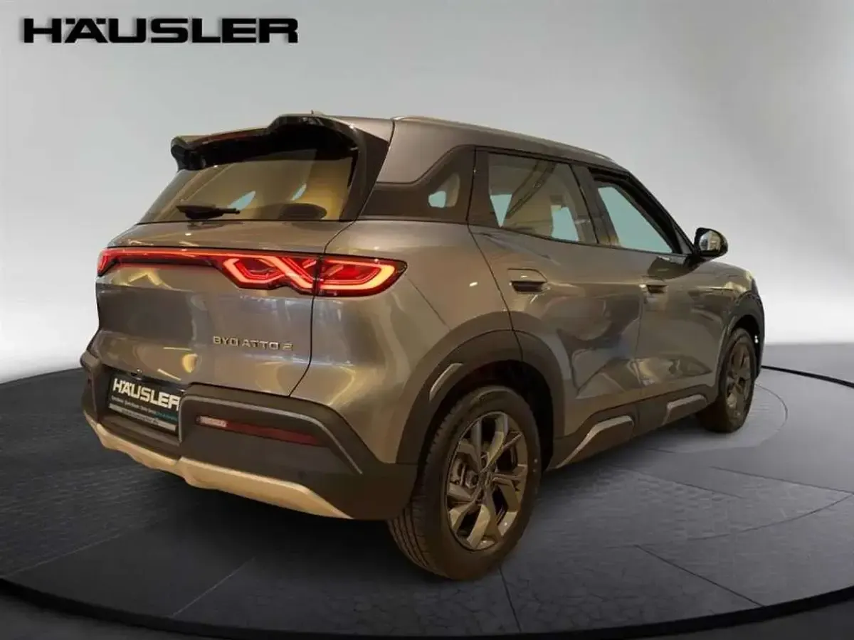 Second-hand BYD Atto 2 Active 130 kW (177 CP) 2025 Gri SUV