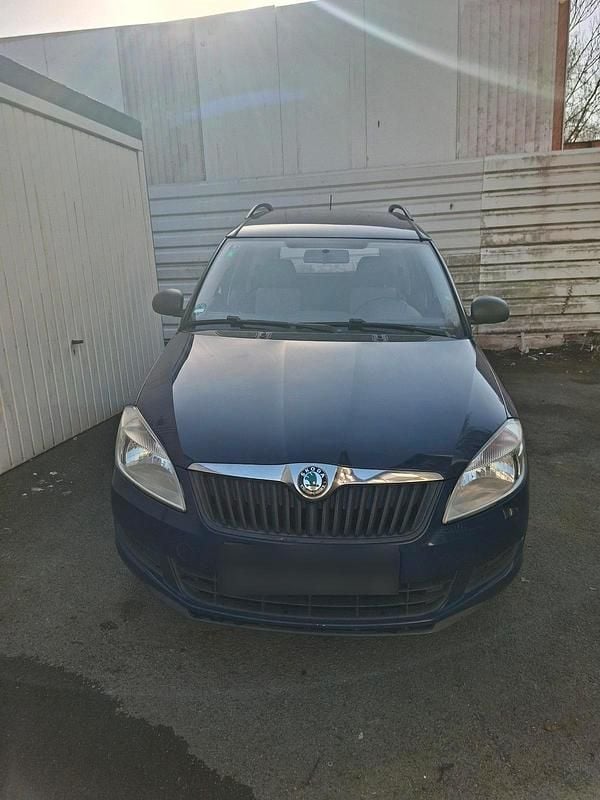 Gebraucht Skoda Roomster 70 PS (51 kW) 2012 Blau Van / Kleinbus