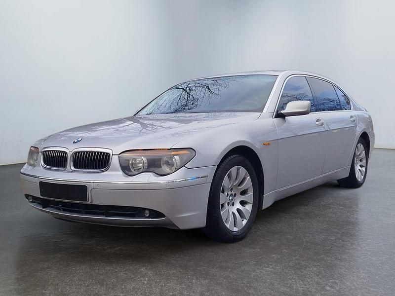 Silber Gebraucht 2003 BMW 760L Limousine | 3.990 € (Guter Preis) - Bild 1/4