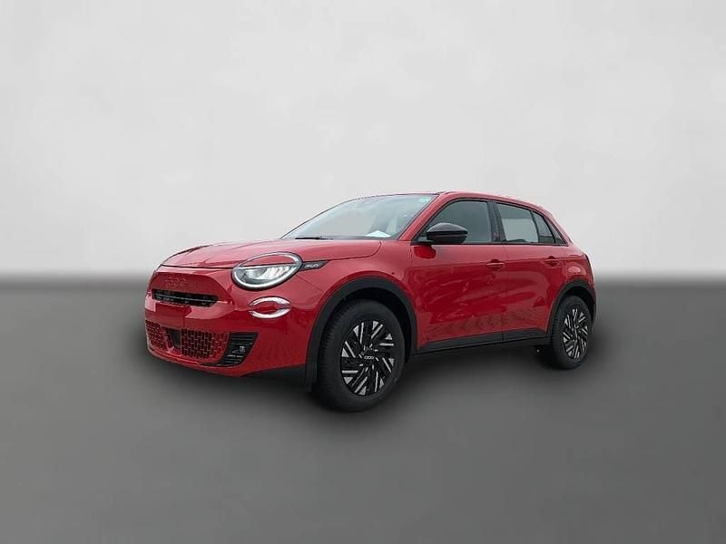 Gebraucht Fiat 600 Red 114 kW (156 PS) 2023 Rot SUV