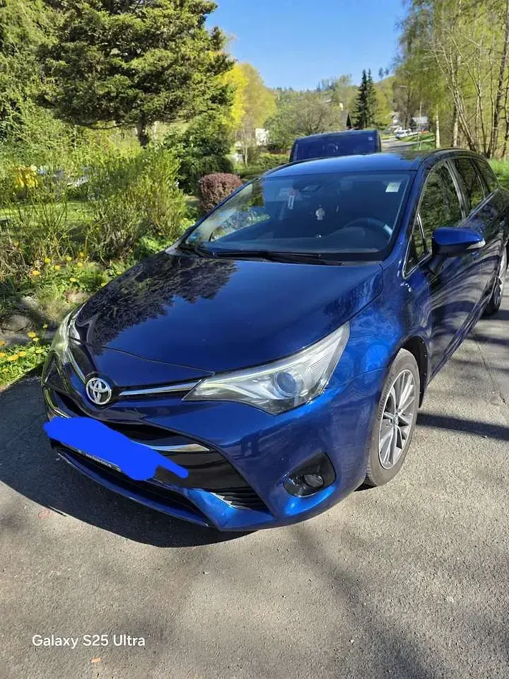 Gebraucht Toyota Avensis Comfort 143 PS (105 kW) 2016 Kombi
