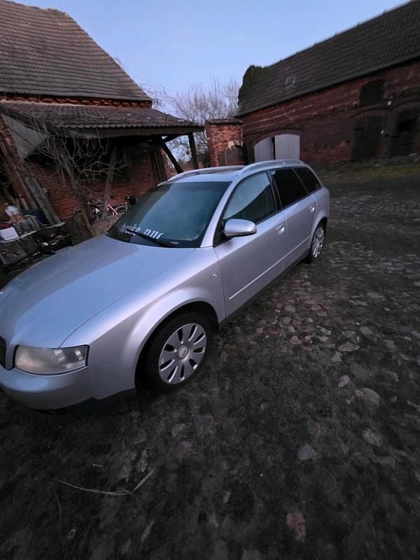 Gebraucht Audi A4 2002 Silber Kombi