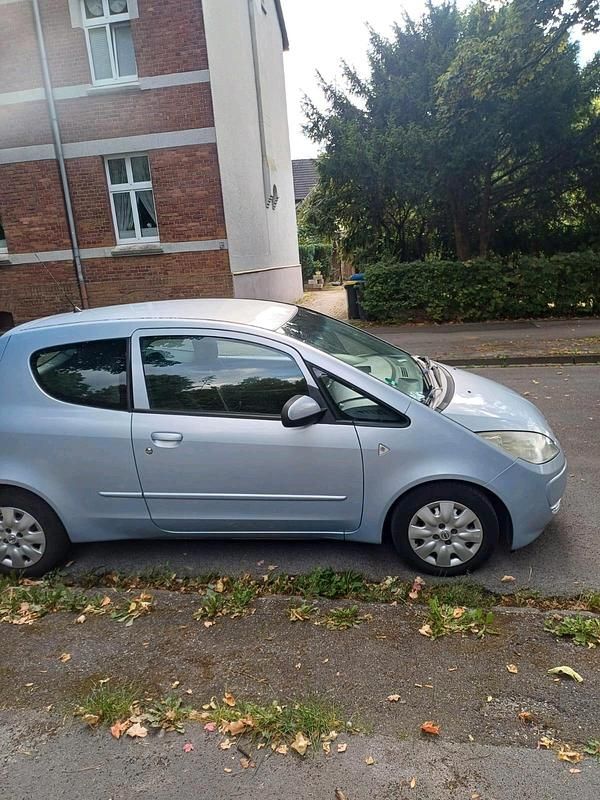 Blau Gebraucht 2005 Mitsubishi Colt Kleinwagen | 1.350 € (Superpreis) - Bild 1/4