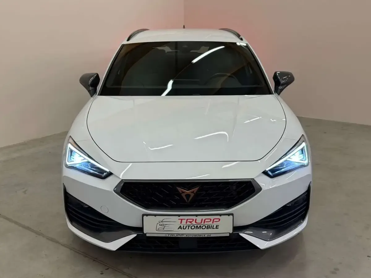 Gebraucht Cupra Leon 150 PS (110 kW) 2023 Weiß Kombi