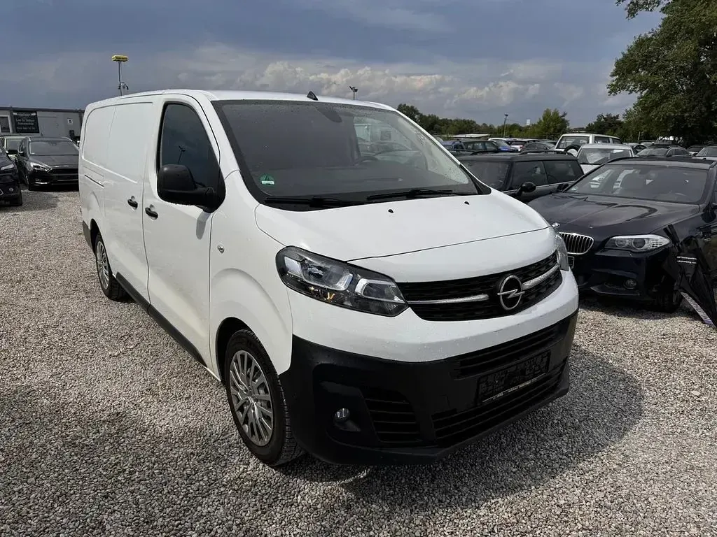 Gebraucht Opel Vivaro-e Combi Edition 150 PS (110 kW) 2021 Weiß Van / Kleinbus