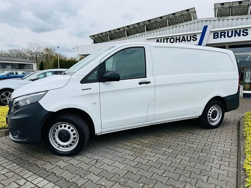 Second-hand Mercedes e-Vito 85 kW (116 CP) 2019 Alb Monovolum