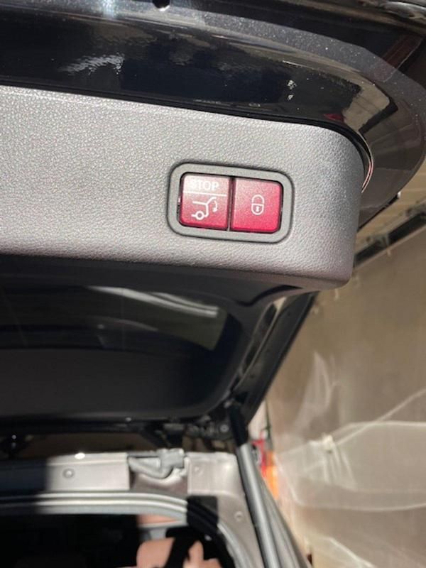 Gebraucht Mercedes ML63 AMG 551 PS (405 kW) 2012 Schwarz SUV