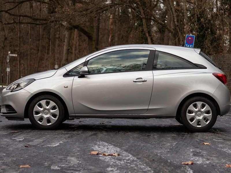 Gebraucht Opel Corsa Edition 69 PS (50 kW) 2018 Grau Limousine