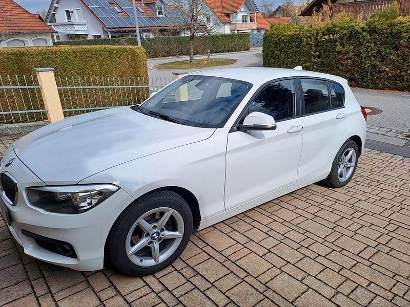 Gebraucht BMW 116 109 PS (80 kW) 2015 Weiß Kleinwagen