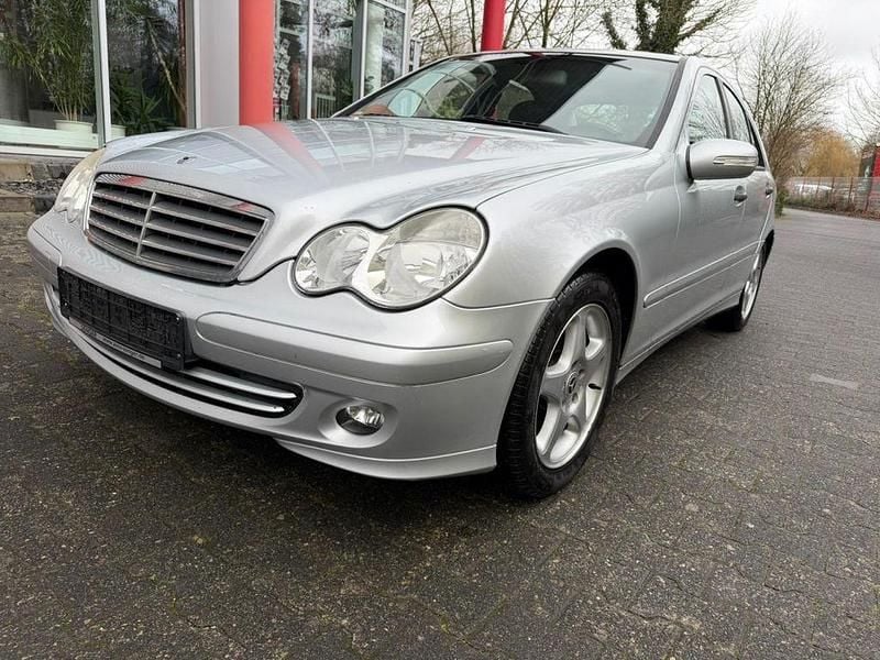 Gebraucht Mercedes C180 143 PS (105 kW) 2006 Silber Limousine