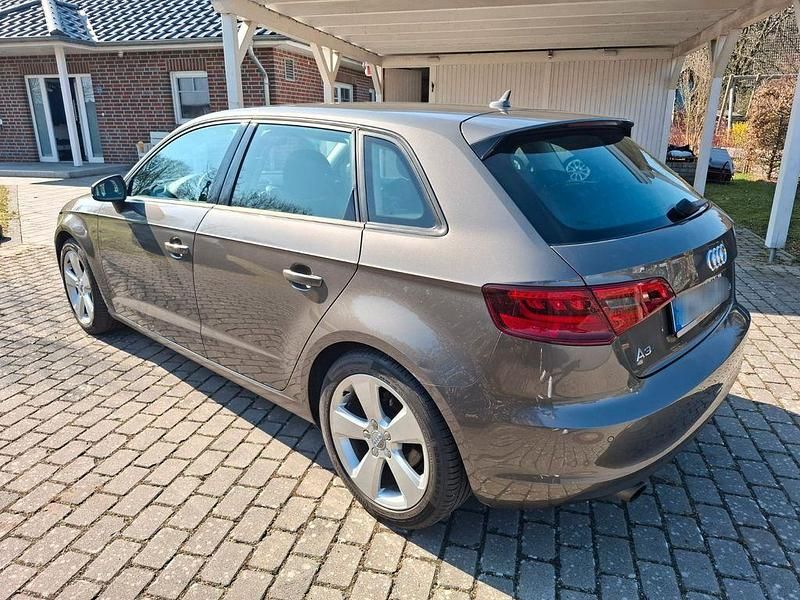 Gebraucht Audi A3 Ambition 110 PS (80 kW) 2016 Grau Limousine