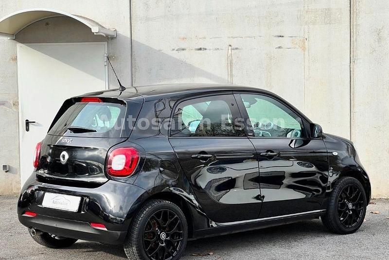 Gebraucht Smart ForFour Passion 90 PS (66 kW) 2015 Schwarz Kleinwagen