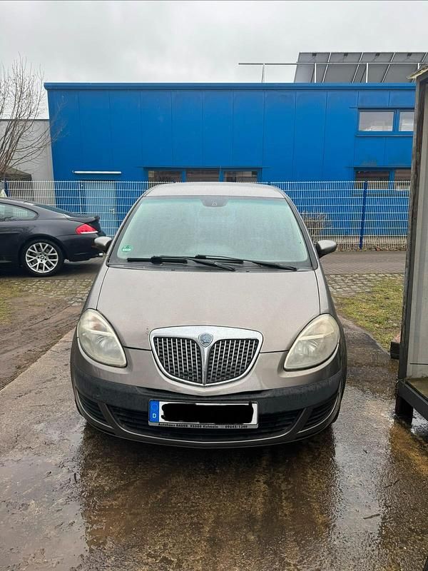 Gebraucht Lancia Musa 95 PS (69 kW) 2004 Van / Kleinbus