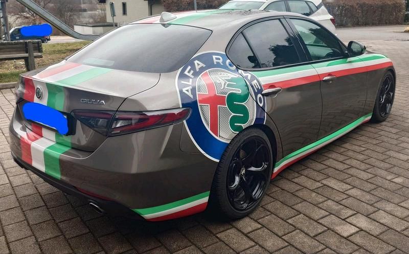 Gebraucht Alfa Romeo Giulia Super 180 PS (132 kW) 2017 Grau Limousine