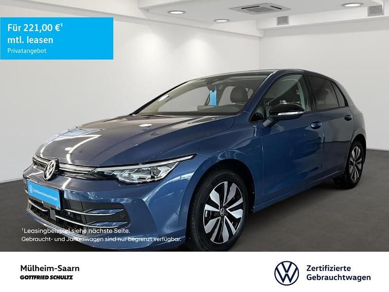 Blau Gebraucht 2024 VW Golf VIII Goal Limousine | 24.700 € (Superpreis) - Bild 1/3