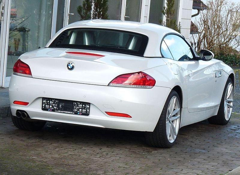 Gebraucht BMW Z4 184 PS (135 kW) 2014 Mineralweiss Cabrio