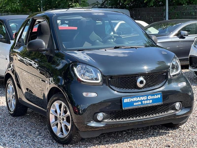 Schwarz Gebraucht 2016 Smart ForTwo Cabrio Passion Cabrio | 12.695 € (Guter Preis) - Bild 1/4