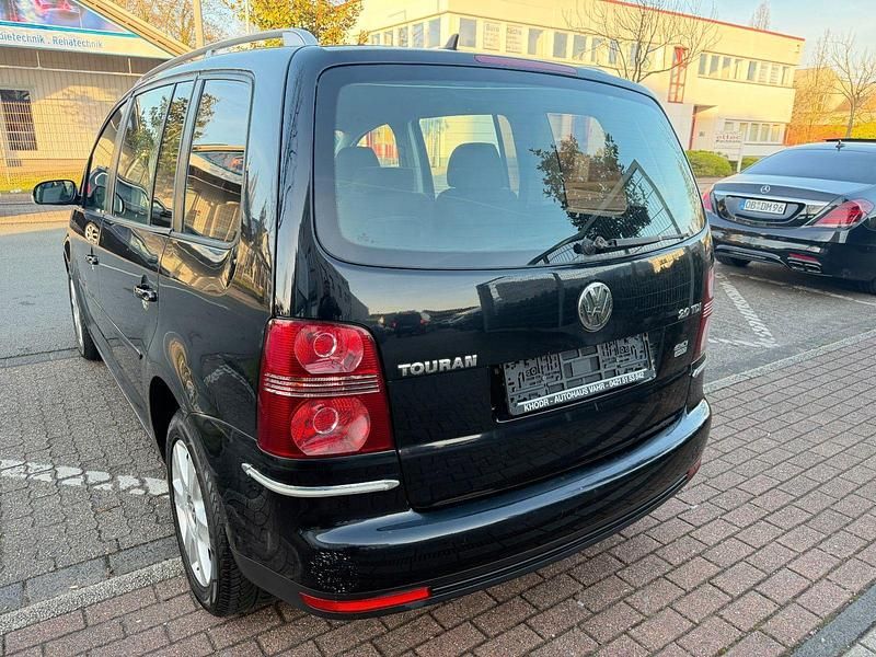 Gebraucht VW Touran 140 PS (102 kW) 2007 Schwarz Van / Kleinbus
