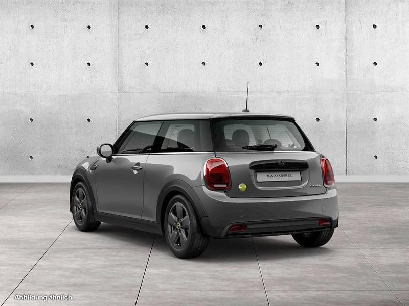 Gebraucht Mini Cooper SE Essential 135 kW (184 PS) 2022 Moonwalk grey Kleinwagen