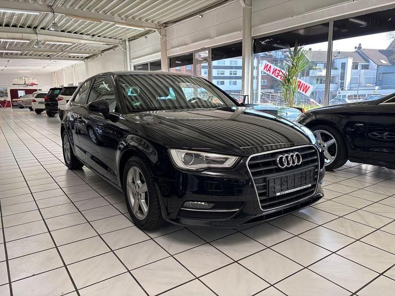 Gebraucht Audi A3 Ambition 122 PS (89 kW) 2014 Schwarz Limousine