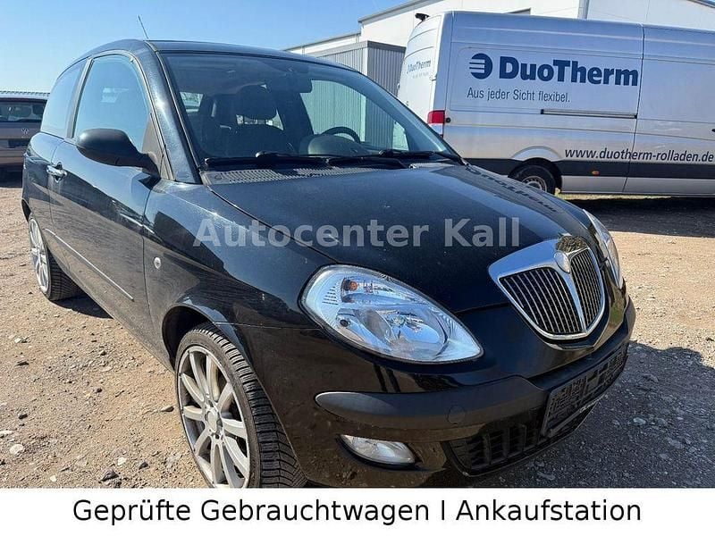 Gebraucht Lancia Ypsilon 80 PS (58 kW) 2006 Schwarz Kleinwagen