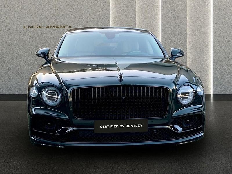 Gebraucht Bentley Flying Spur 551 PS (405 kW) 2023 Grün Limousine