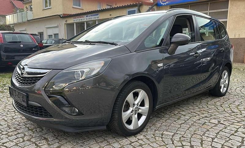 Phantom/rocky/asteroid grey Gebraucht 2016 Opel Zafira Tourer drive Van / Kleinbus | 6.999 € (Guter Preis) - Bild 1/4