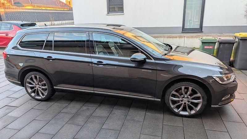 Gebraucht VW Passat Highline 190 PS (139 kW) 2018 Grau Kombi