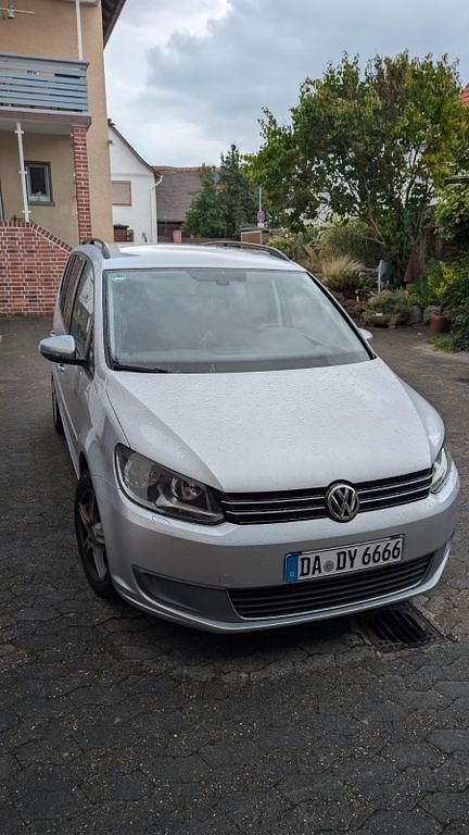 Silber Gebraucht 2011 VW Touran Van / Kleinbus | 5.700 € (Guter Preis) - Bild 1/4