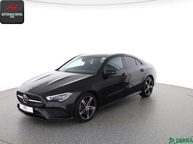 Nachtschwarz Gebraucht 2022 Mercedes CLA250 AMG Limousine | 33.880 € (Fairer Preis) - Bild 1/4